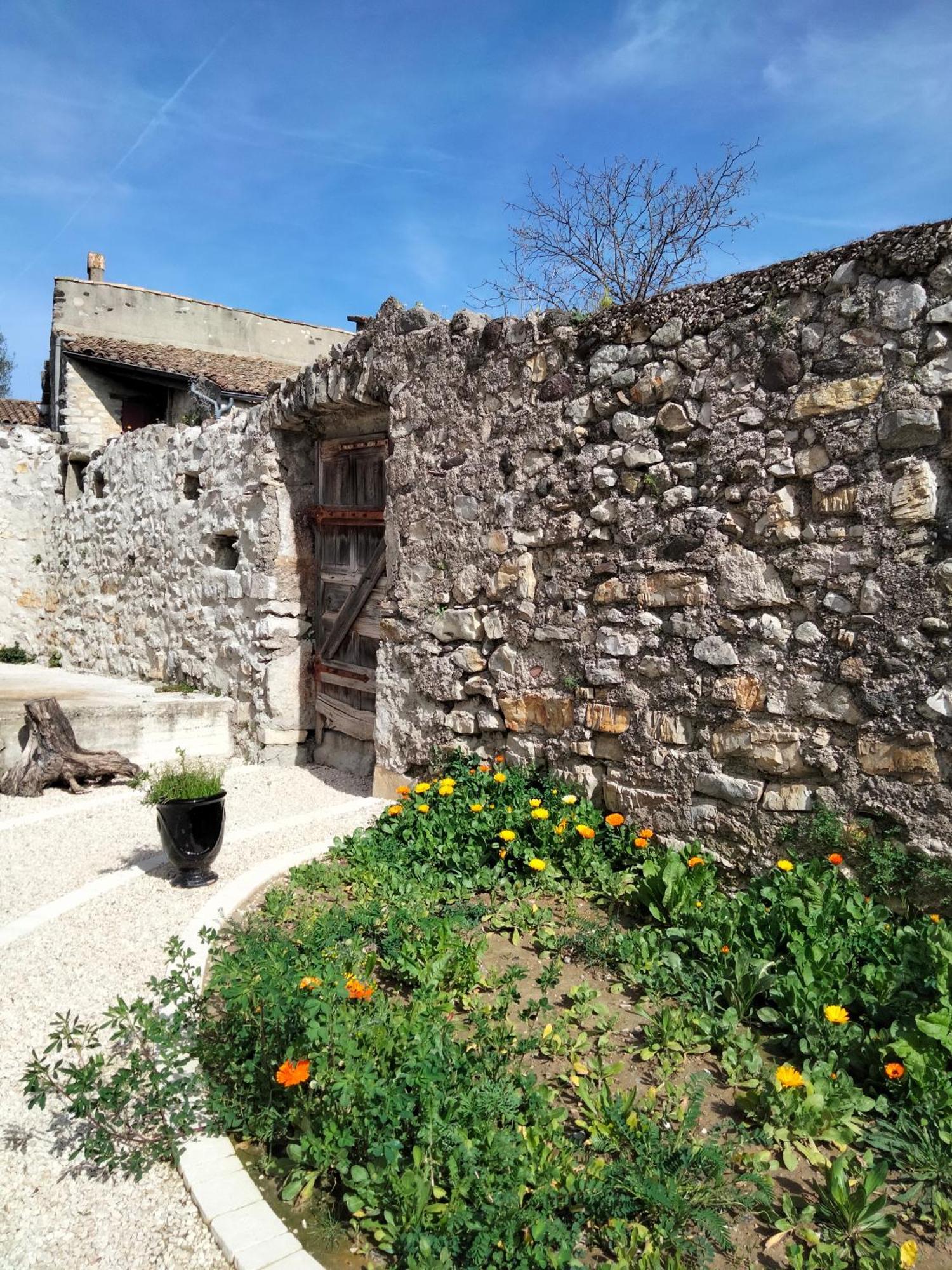 Hotel La Grange De Sabatas Chomérac Exterior foto